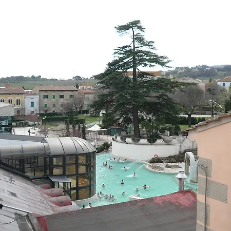 La Terrazza Sulle Terme Кашиана-Терме